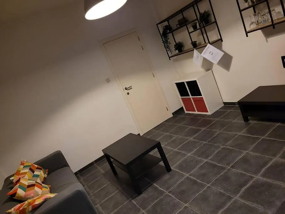 Appartement In Een Bruisende Omgeving! location